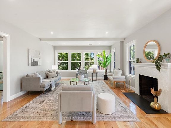 5th image of 48 Mount Vernon St #2