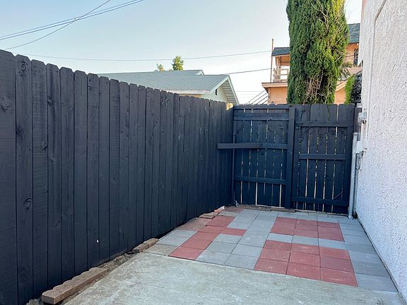 4th image of 3518 Arroyo Seco Ave