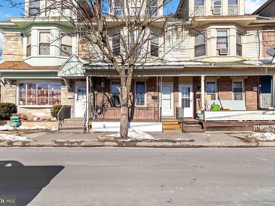 1st image of 11 W Commerce St