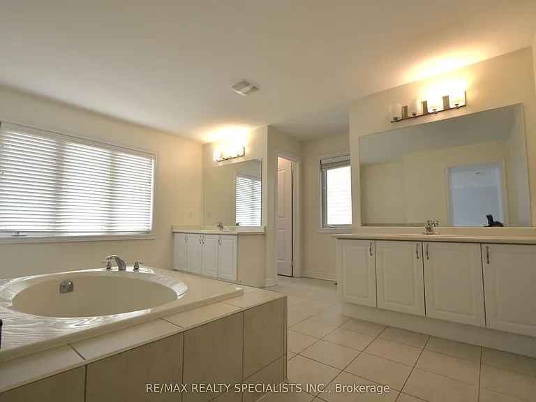 74 Dotchson Ave — Photo 22