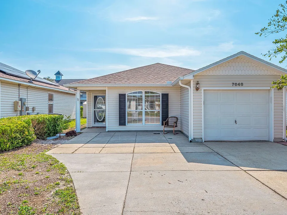 7648 Chablis Cir
