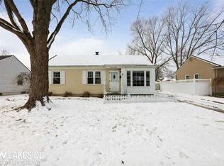 1480 Hampton Rd, Mount Clemens, MI 48043