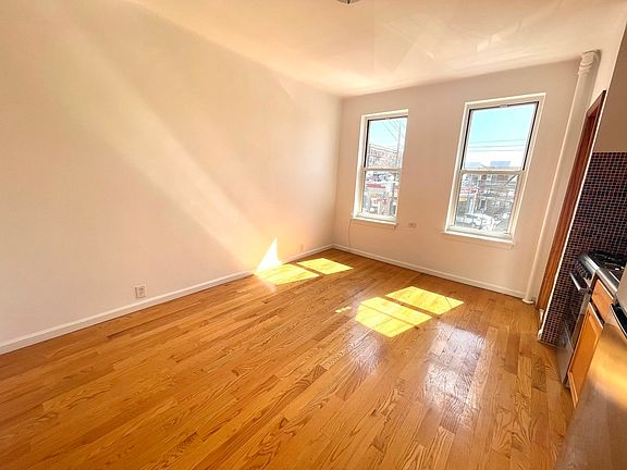 4th image of 43-09 31st Ave #2W