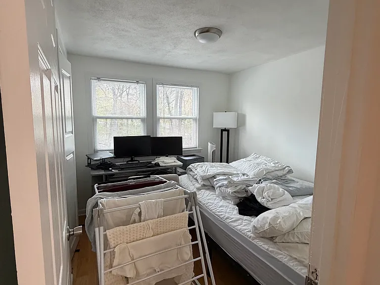 1 Lyndale Ave — Photo 17