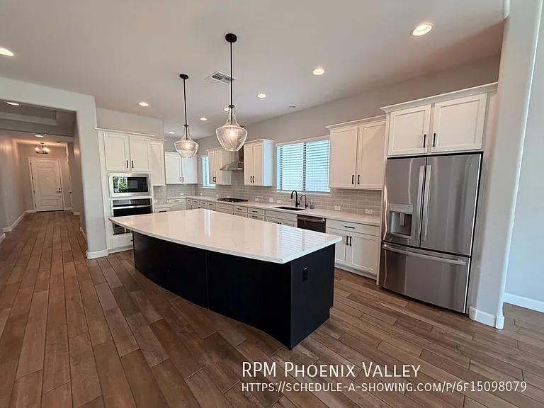1926 W Holden Dr — Photo 16