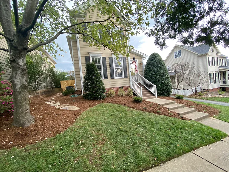 507 Highgrove Dr — Photo 3