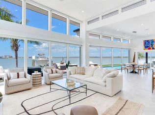 16496 Redington Dr, Redington Beach, FL 33708