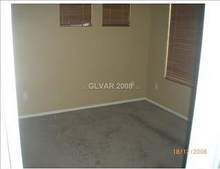 4th image of 1004 Echo Beach Ave