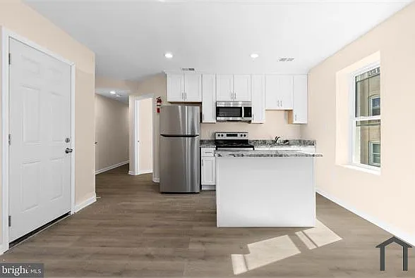 3158 Buena Vista Ter SE #5 — Photo 5