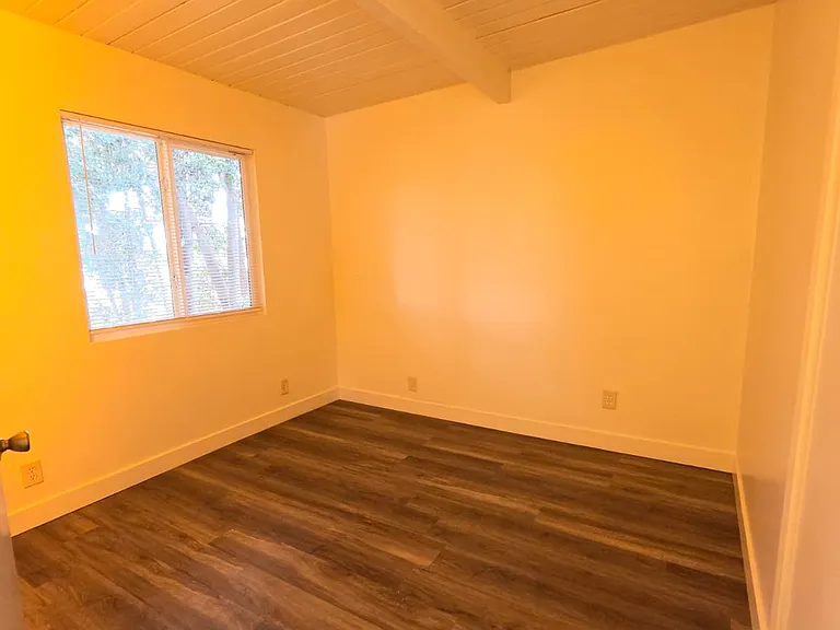 12003 Berendo Ave #5 — Photo 11