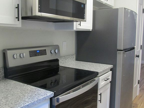 RT Side of Kitchen