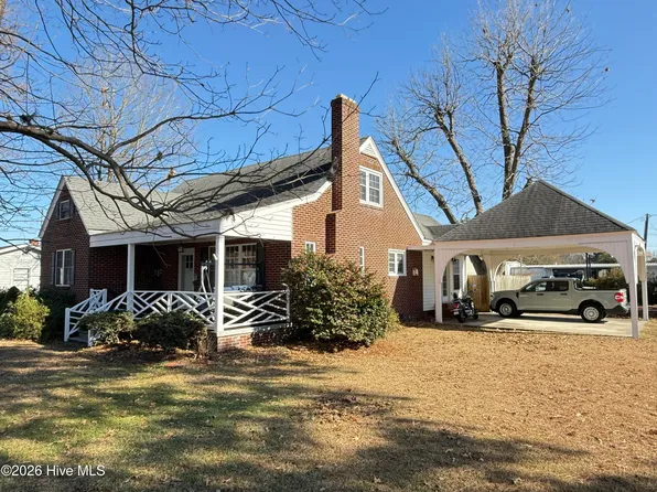 502 N Chestnut Street, Mount Olive, NC 28365