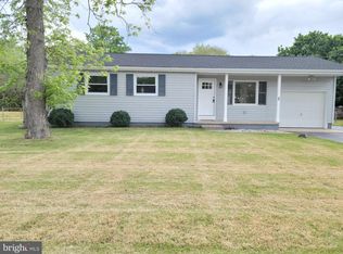 48 Malaga Ter, Malaga, NJ 08328