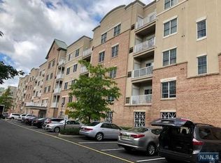2107 Windsor Park Ct #2107, Englewood, NJ 07631