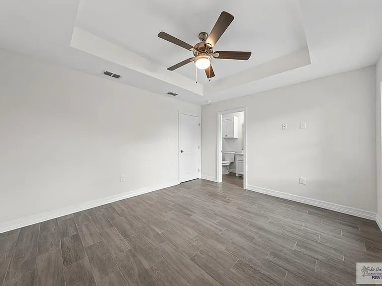 835 E Taylor St #B — Photo 13
