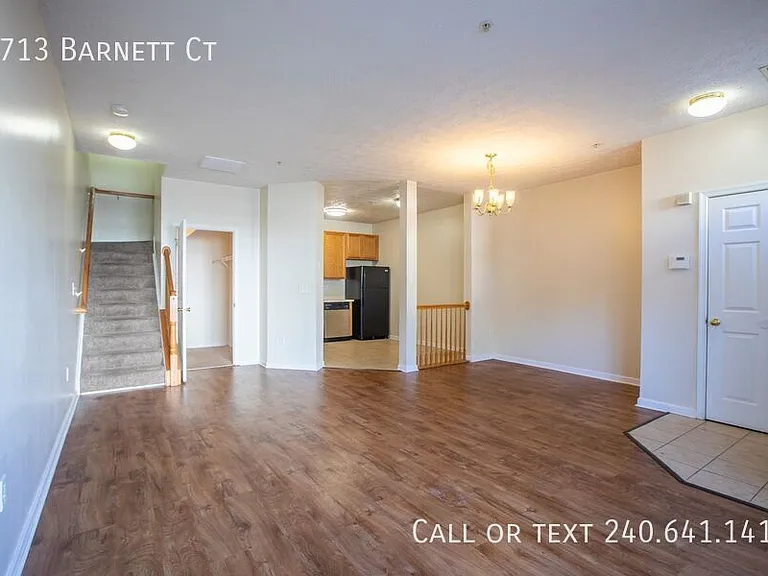 1713 Barnett Ct — Photo 6