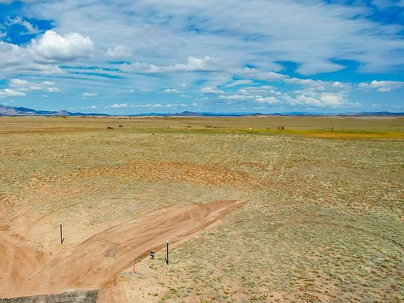 4th image of 42 Barrel Mesa Rd #B