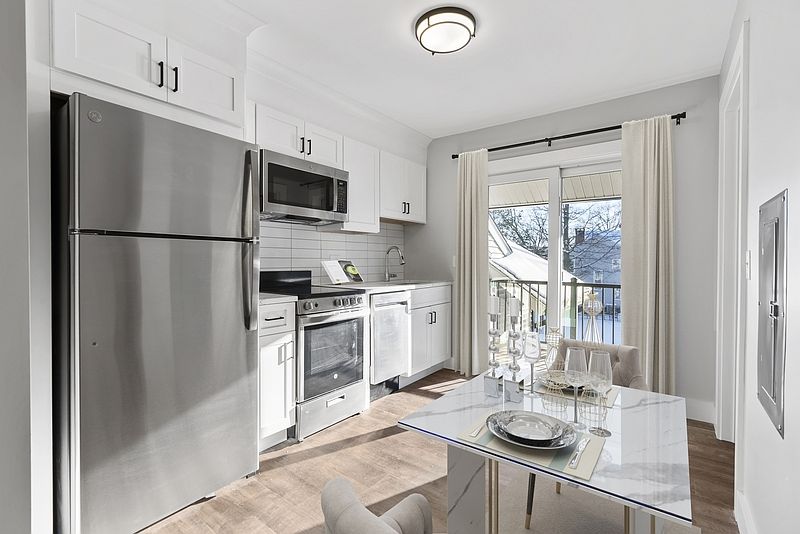1st image of 969 Hopmeadow St #304