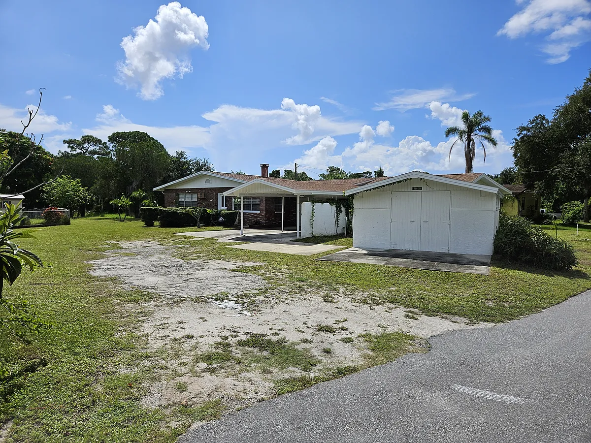 Building Photo - 1060 Bevis Rd