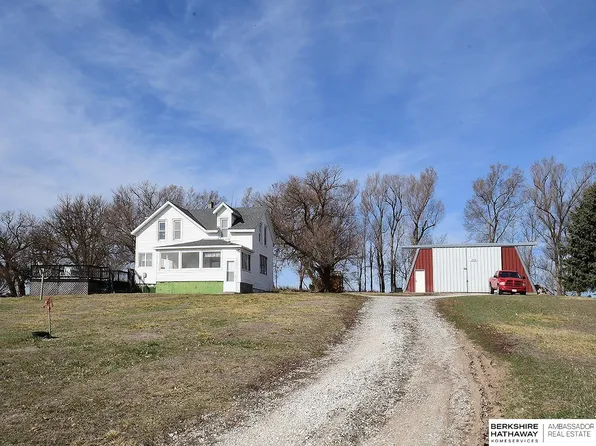 2530 County Rd S, Prague, NE 68050