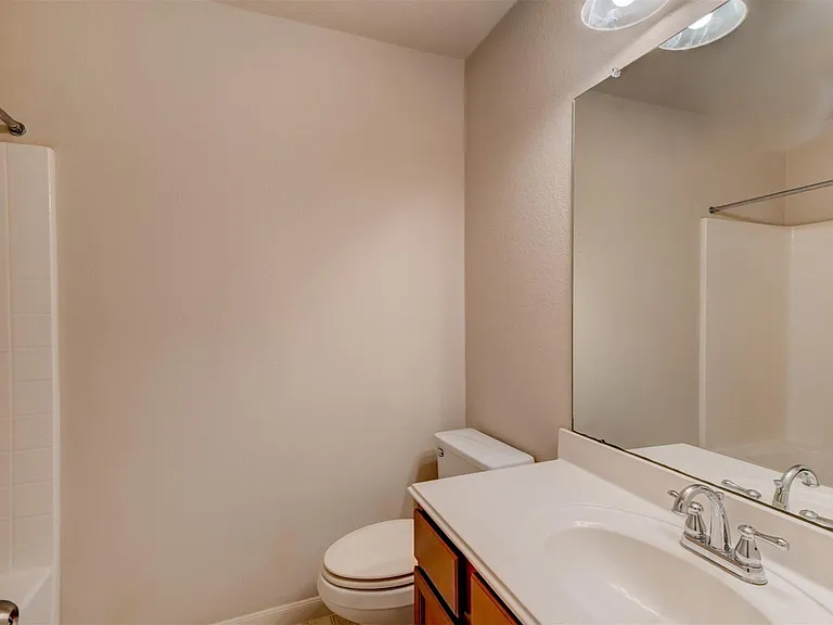2831 Lockeridge Bend Dr — Photo 13