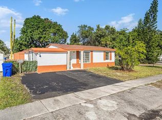 6611 Raleigh St, Hollywood, FL 33024