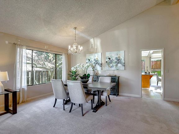 5th image of 720 Grimswood Ct