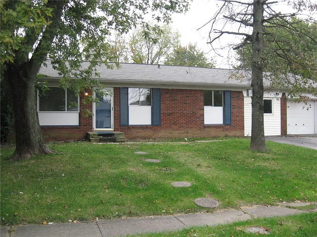 3355 Ferncliff Ave photo 1
