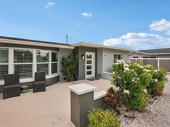 2nd image of 365 SHAMROCK BOULEVARD