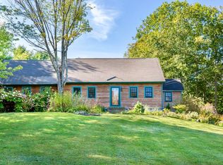 45 Beech Hill Rd, Freeport, ME 04032