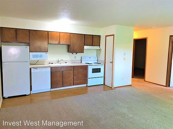3rd image of 1701 E Reserve St APT 18