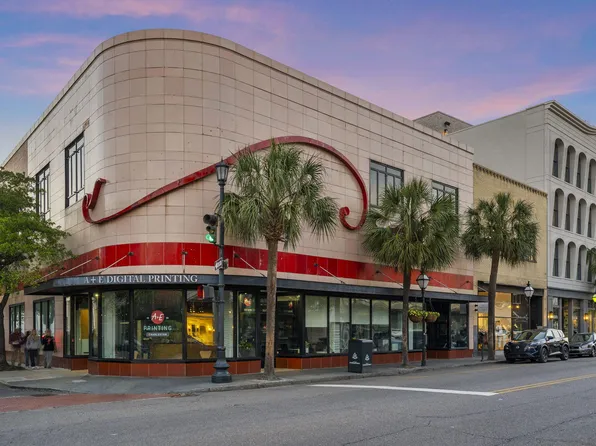 517 King St APT 7, Charleston, SC 29403