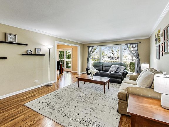 4th image of 336 W Waverly Ct