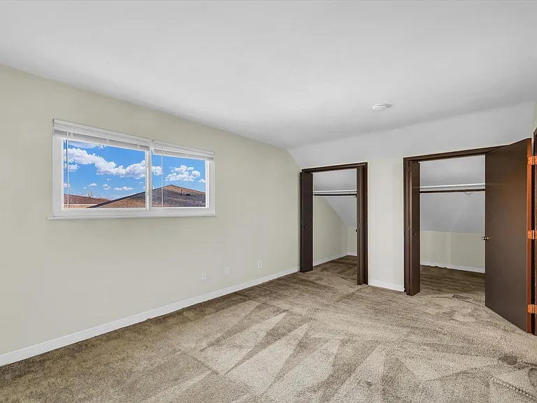 717 Fairmont Dr — Photo 43