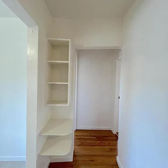 230 Lowell St #5 — Photo 8