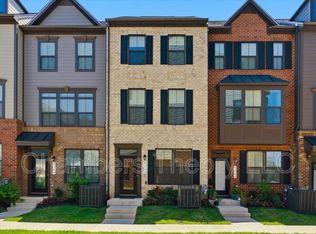 4322 Ellipse Ter, Chantilly, VA 20151
