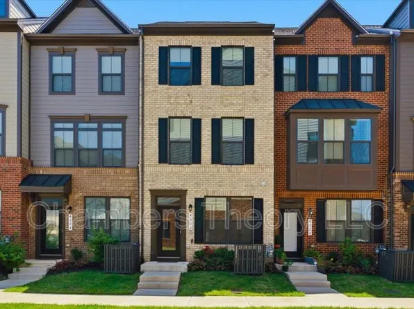4322 Ellipse Ter, Chantilly, VA 20151
