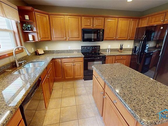 4th image of 1443 S Redhawk Dr