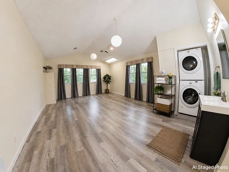 2441 Hobbs Dr — Photo 10