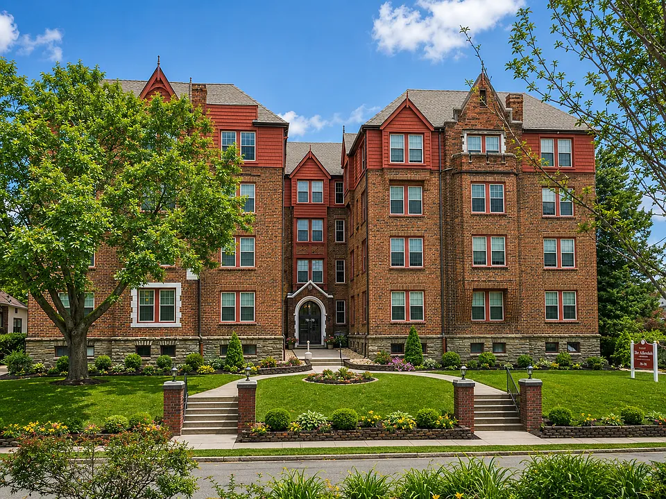 Park Spring Manor