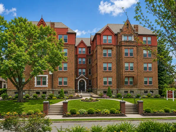 Park Spring Manor