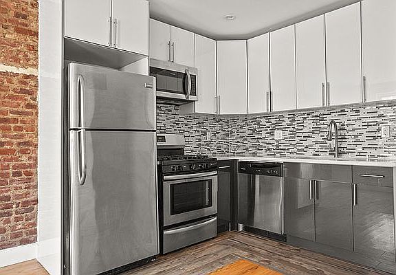4th image of 4 S Pinehurst Ave APT 3F