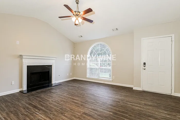 5248 Katherine Village Dr — Photo 3