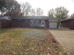 9418 Dorisann Ct, Saint Louis, MO 63123