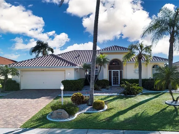 1308 Crystal Greens Dr, Sun City Center, FL 33573