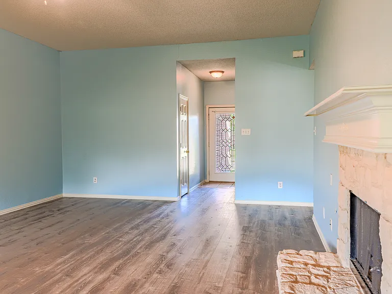1019 Telluride Dr — Photo 4