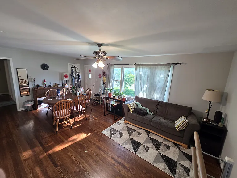7039 Nieman Rd — Photo 6