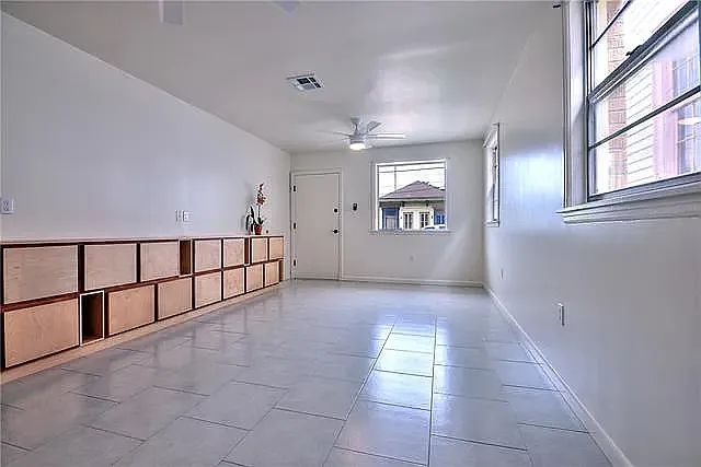 1460 N Roman St — Photo 3