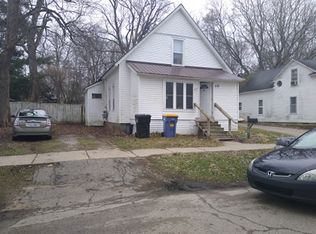 652 Lamberton St NE, Grand Rapids, MI 49505