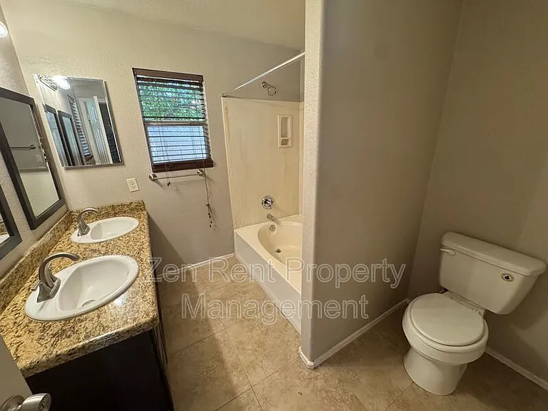 5913 W Mercury Way — Photo 17